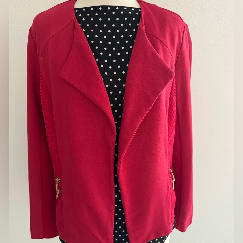 Fabulous little red jacket!